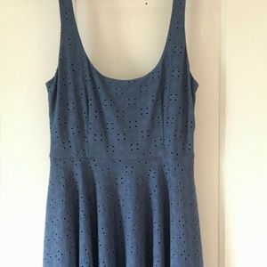 NWT$158 Anthropologie Hutch Denim Blue Eyelet Dress -Open back w large bow SZ S